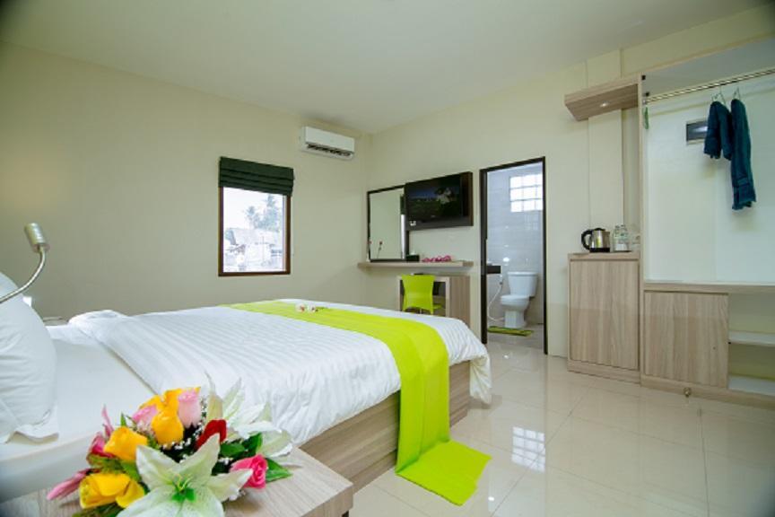 Fresh Hotel Sukabumi Bagian luar foto