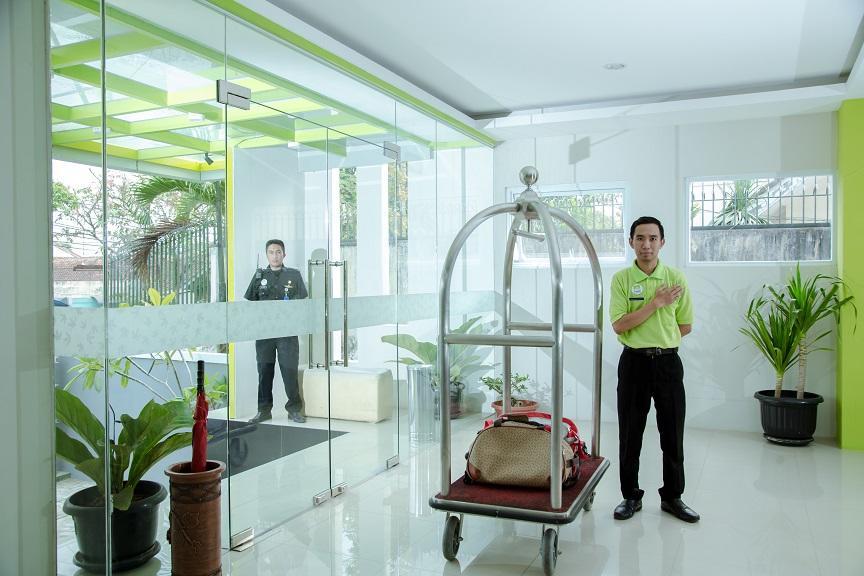 Fresh Hotel Sukabumi Bagian luar foto