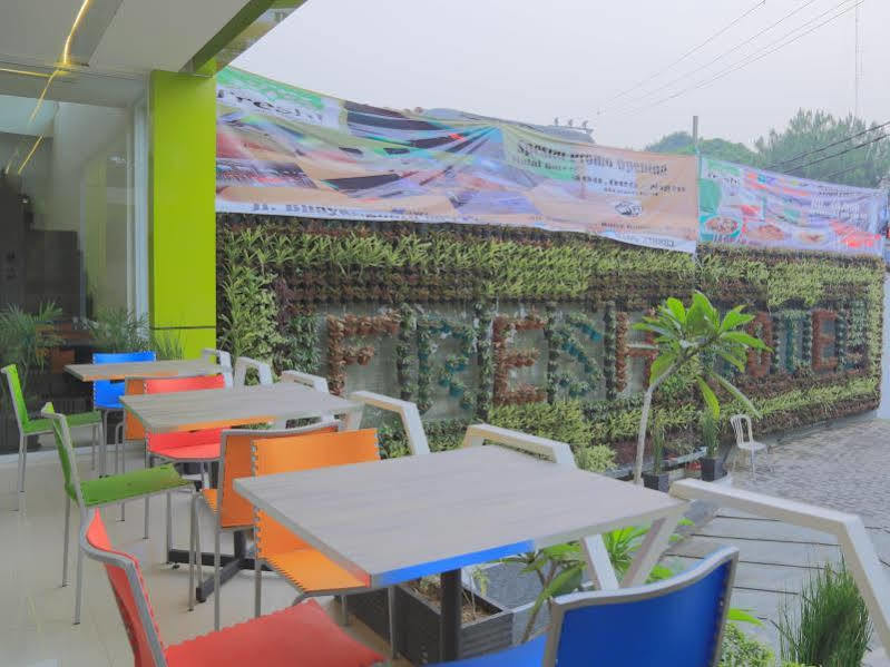 Fresh Hotel Sukabumi Bagian luar foto